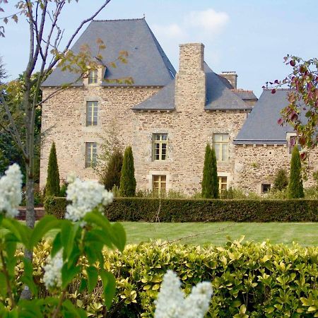 Gite La Terrasse - Manoir Le Plessix Madeuc Corseul Екстер'єр фото