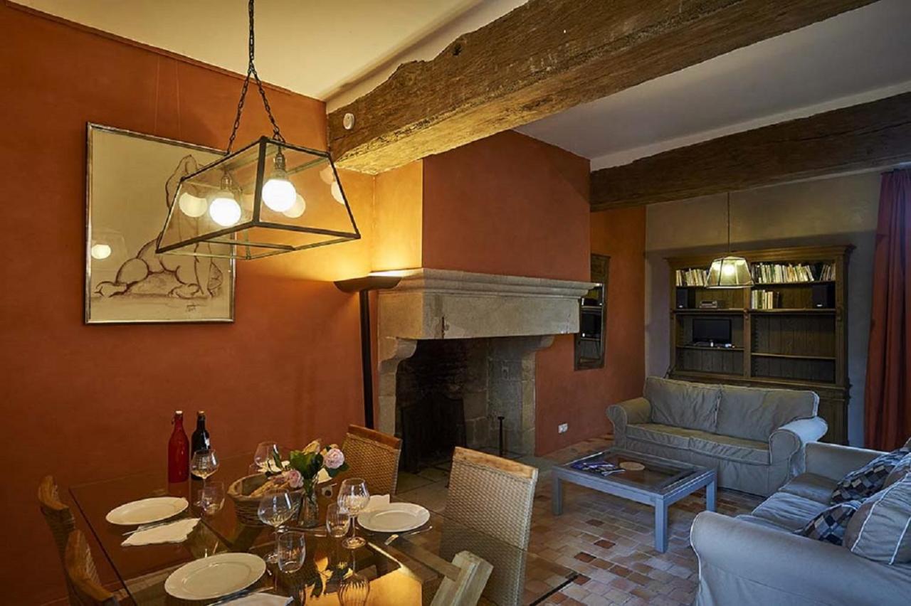 Gite La Terrasse - Manoir Le Plessix Madeuc Corseul Екстер'єр фото