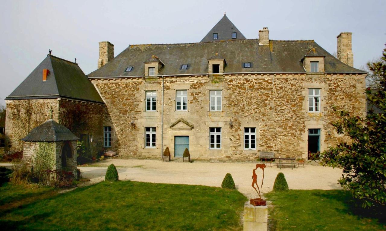 Gite La Terrasse - Manoir Le Plessix Madeuc Corseul Екстер'єр фото